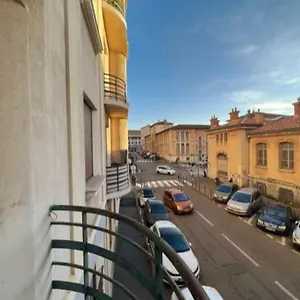  Appartement Label Etape - 2min Gare - Wifi - Terrasse France